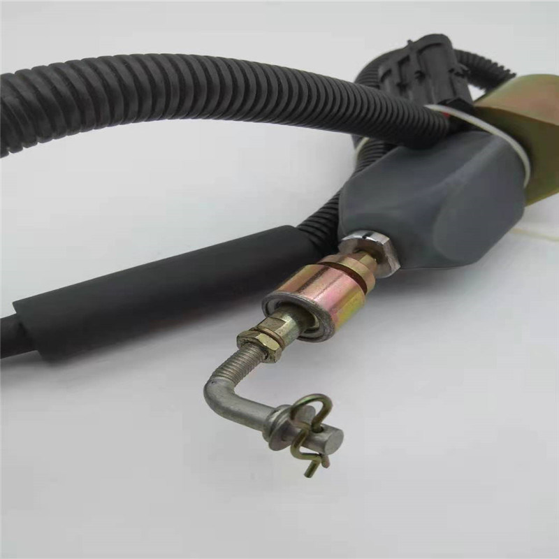 Ajuste da válvula de solenoide de 13026889 paradas para a tomada 24V do preto da peça de motor diesel de DEUTZ 226B