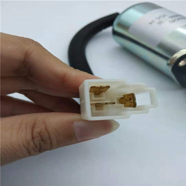 Ajuste triangular da válvula de solenoide da parada da tomada 3935650 para a máquina escavadora Engine Parts de Cummins 6CT