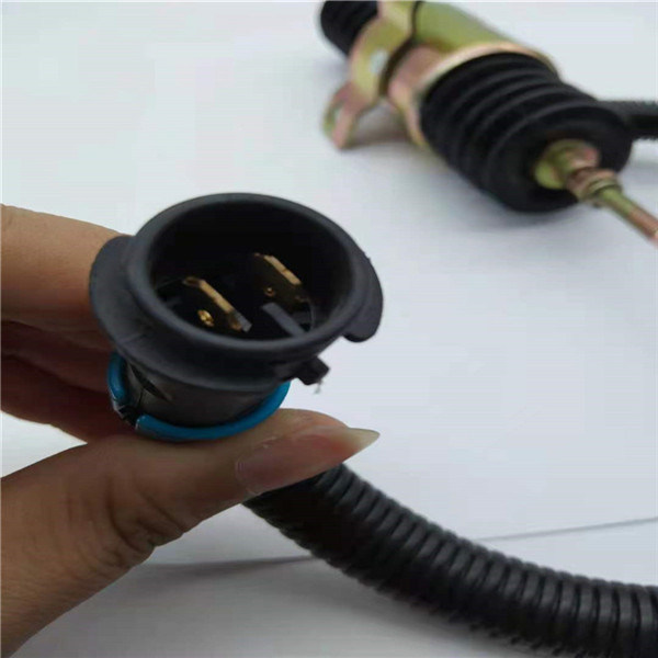 Ajuste da válvula de solenoide de 13034654 paradas para o motor dos carregadores DEUTZ WP6/226B/WO6 de LongGong