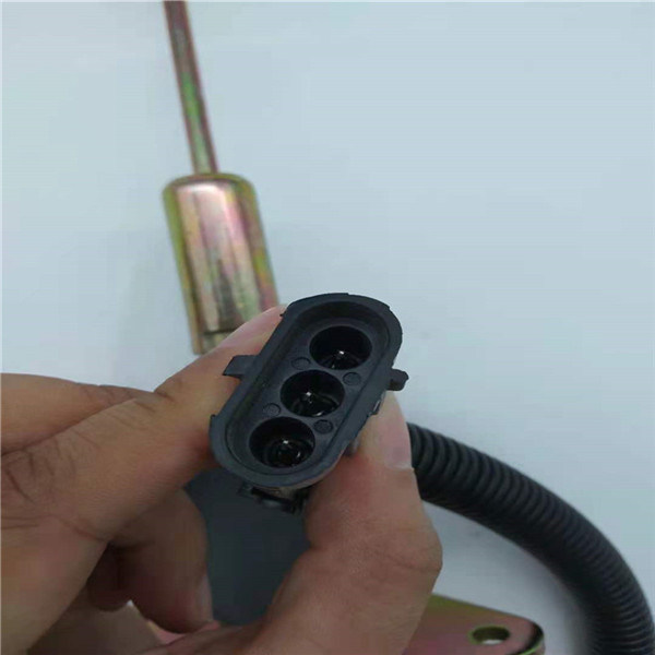 A válvula de solenoide 24V da parada SA-4697-24 coube para o motor de diesel da máquina escavadora de Cummins