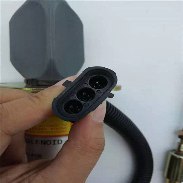 Válvula de solenoide de 3935458 paradas cabida para o motor 5.9L 8.3L 4BT 6BT 12V do combustível diesel