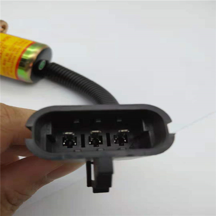 A válvula de solenoide 12v da parada de SA-4561-T cortou o motor de Kubota D1105 V1505 dos ajustes do solenoide