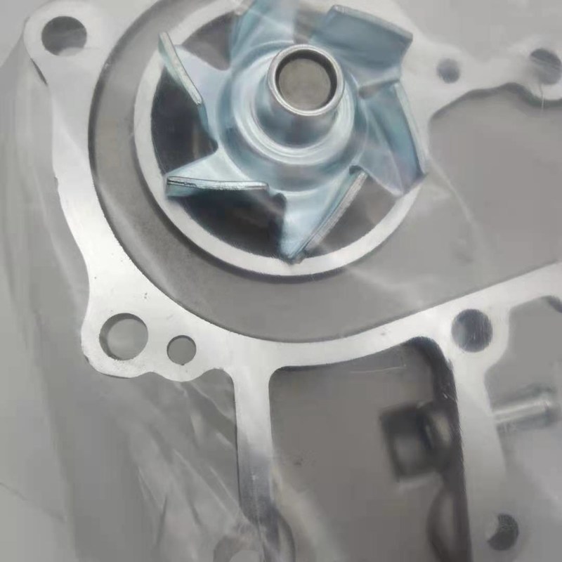 a bomba de água 1K321-73030 cabe a máquina escavadora Digger Forklift Parts do motor V2403 4D87 PC56 de KX151 KX161